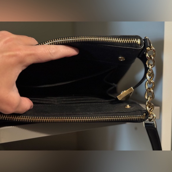 Michael Kors Jet Set Clutch in Black and Gold - Picture 3 of 5